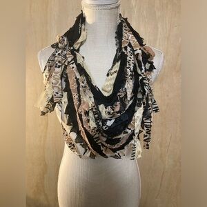 Classy Quill scrappy scarf